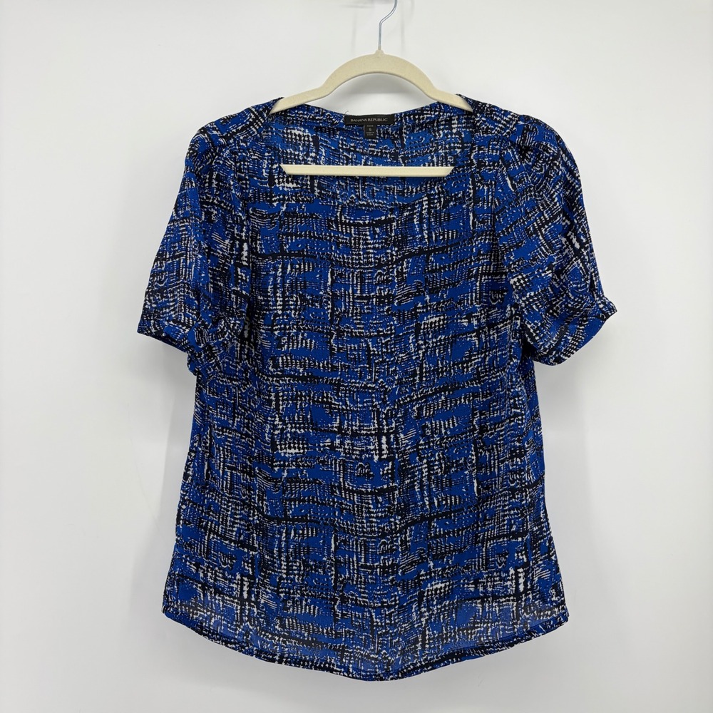 Banana Republic Womens Small Petite Blue Abstract Grid Short Sleeve Blouse Top